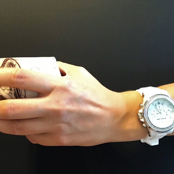 Michael Kors Watch - never worn - Picture 6 of 6